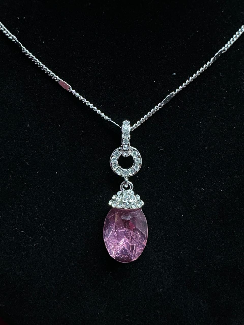 Crystal Teardrop Pendent Necklace